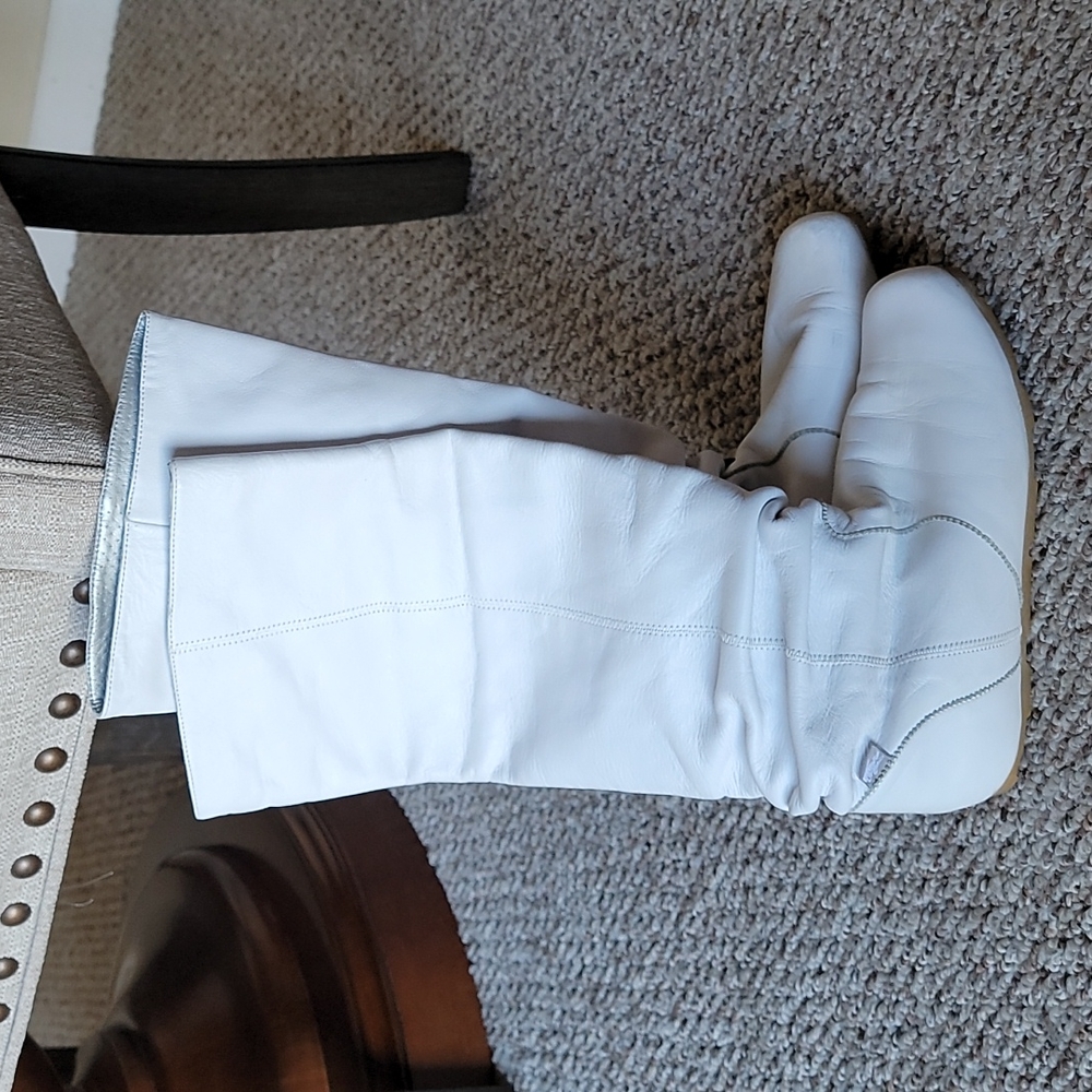 LACOSTE MIRABELLE LEATHER BOOTS 👢 Size 6.5 WHITE